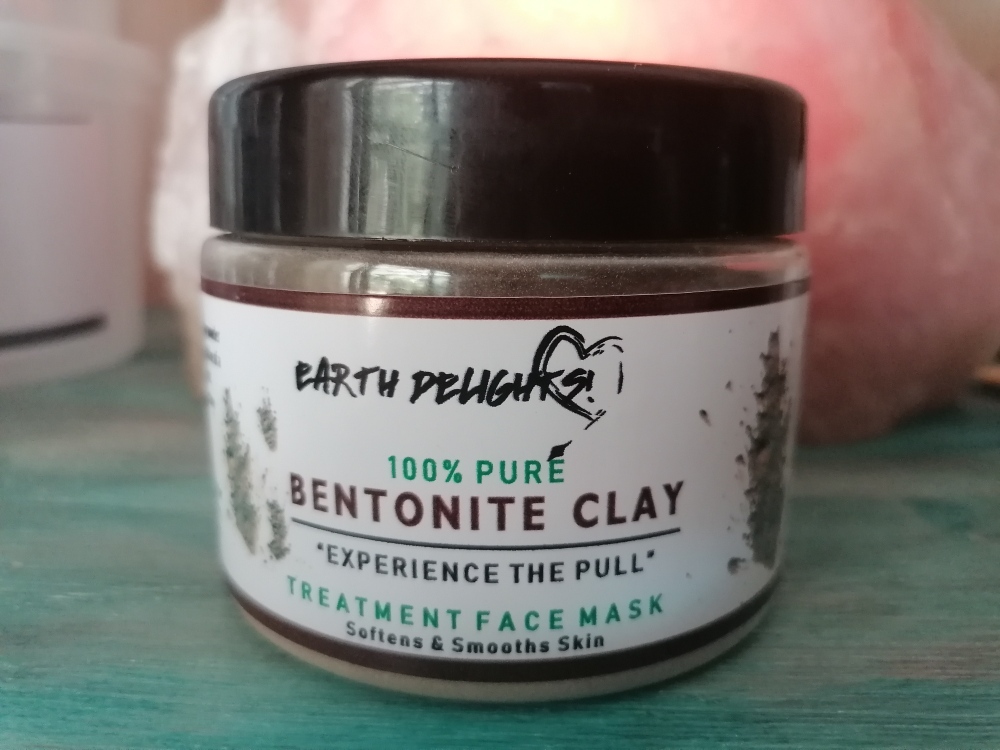 What is bentonite clay? — Blick Group