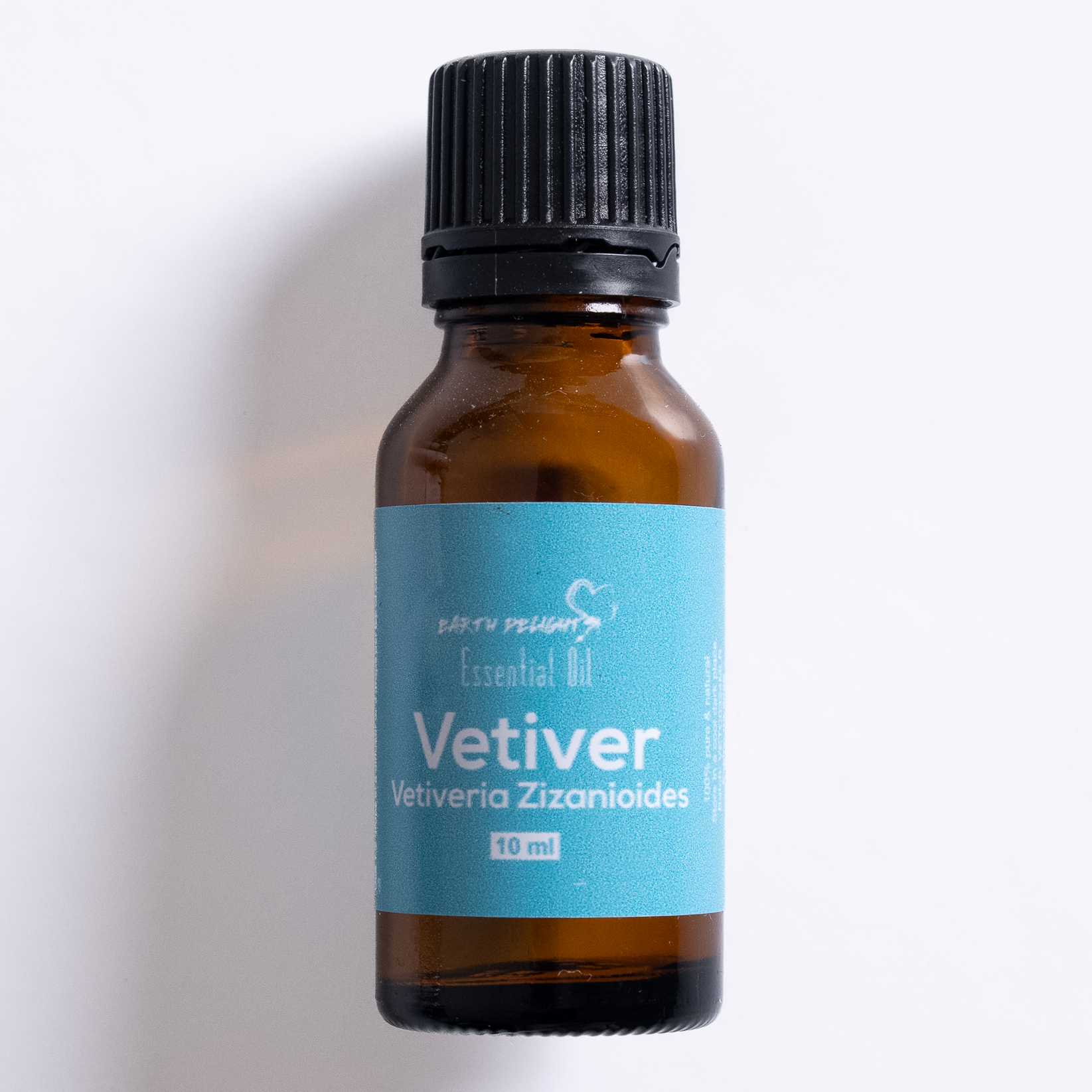 Vetiver oil used in wellness for its cooling and grounding qualities